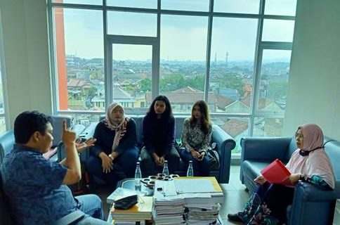 Evaluasi Penerima Beasiswa Ikatan Dinas PT Taekwang Industrial Indonesia